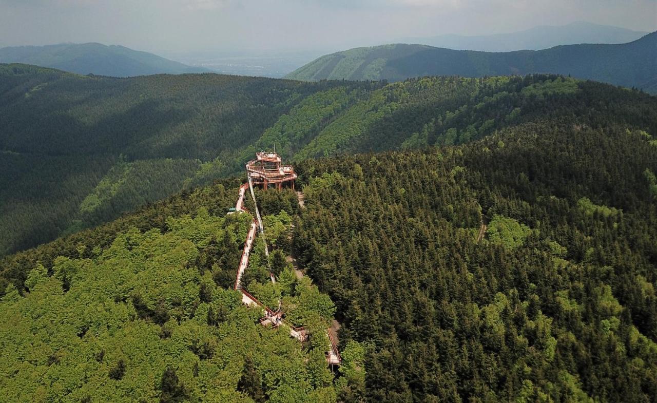 Penzion A Restaurace Stare Casy Horní Bečva Buitenkant foto