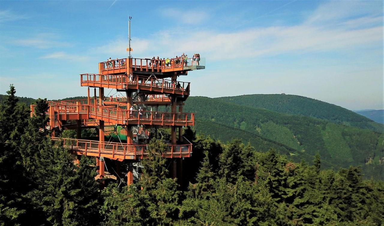 Penzion A Restaurace Stare Casy Horní Bečva Buitenkant foto