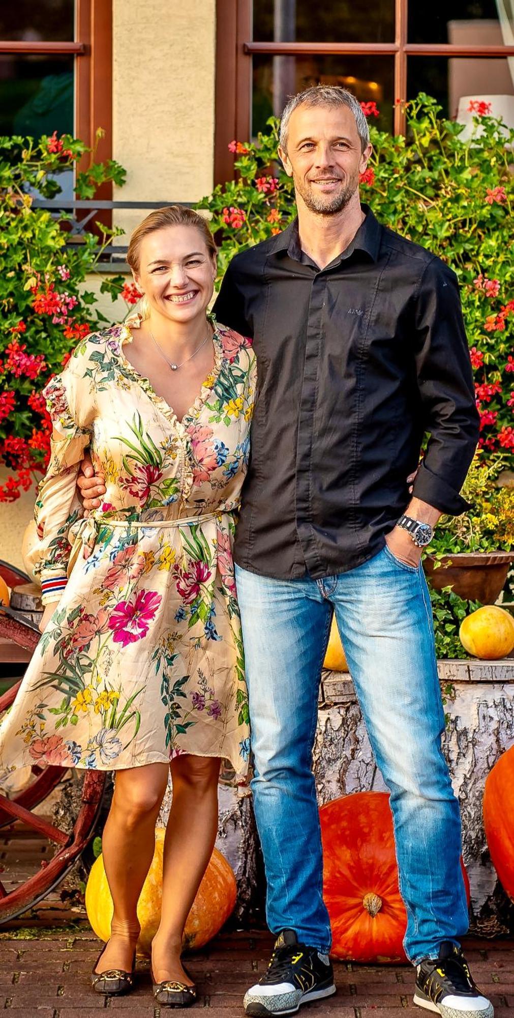 Penzion A Restaurace Stare Casy Horní Bečva Buitenkant foto