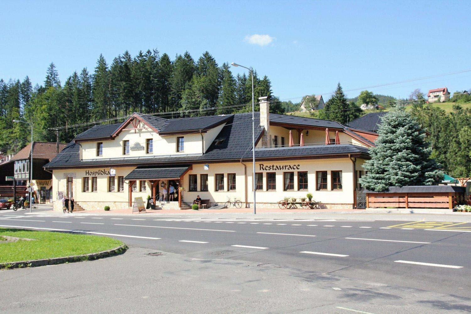 Penzion A Restaurace Stare Casy Horní Bečva Buitenkant foto