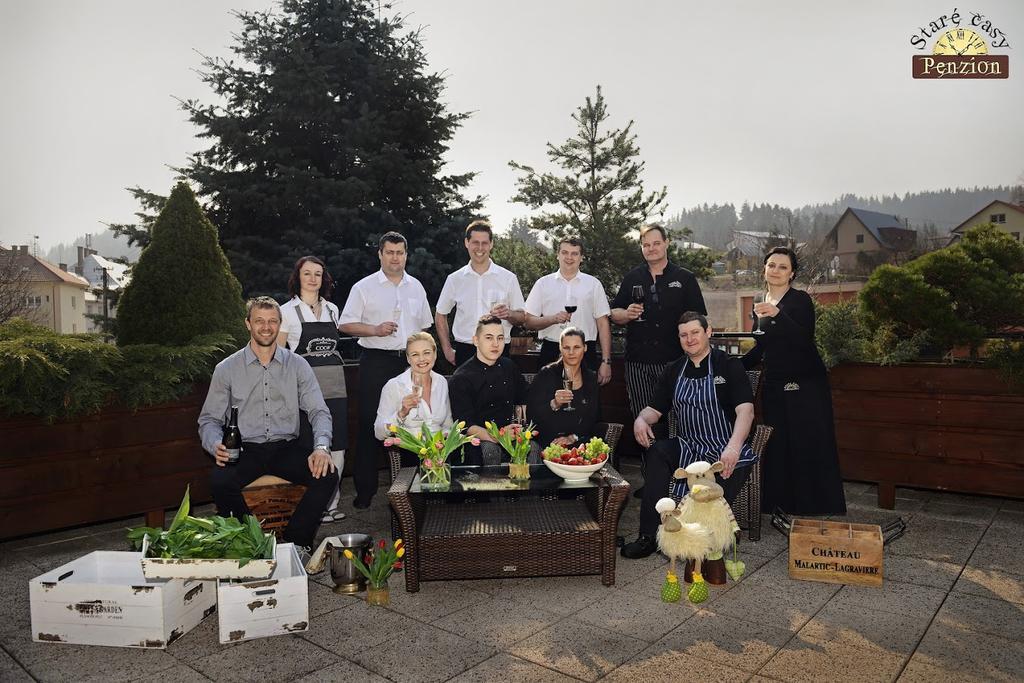 Penzion A Restaurace Stare Casy Horní Bečva Buitenkant foto
