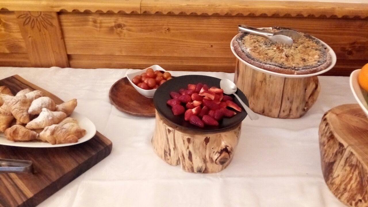 Penzion A Restaurace Stare Casy Horní Bečva Buitenkant foto